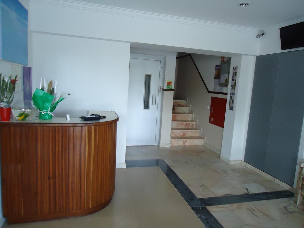 Residencial Coroa D'Ouro Hotel Fatima Ngoại thất bức ảnh